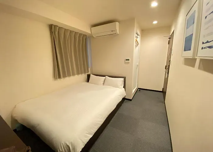 Floral Hotel - Sakaisuji-Honmachi Osaka